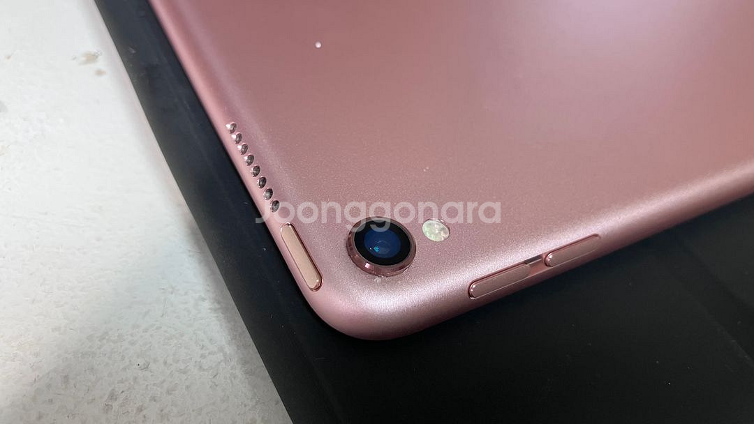 아이패드 프로 10.5 Wi-Fi 64G + 애플펜슬 1세대 판매합니다.--4