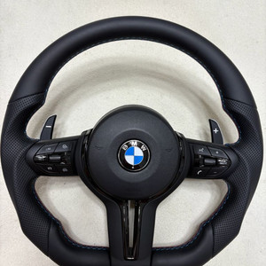 bmw 신형 m핸들 디컷핸들