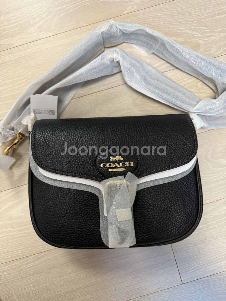 코치 아멜리아 새들백--0