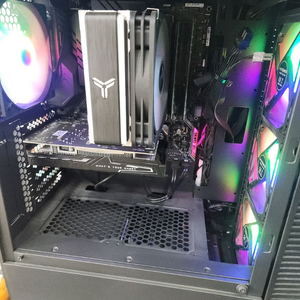 라이젠7 3800xt 램32g ssd500g 본체