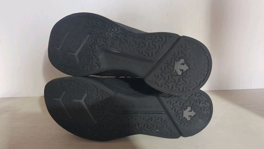 데상트 운동화 275 이미지