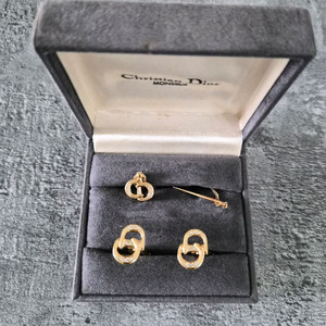 디올 커프스 타인체인바 세트 골드 큐빅 로고