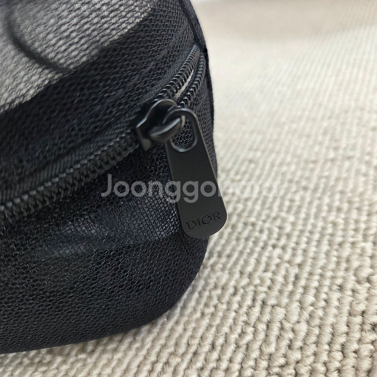 디올 메쉬 파우치 까나쥬 파우치 25시즌신상--3