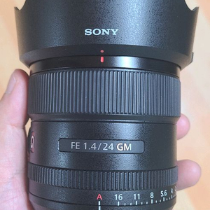 소니 24mm 1.4gm 24gm 이사금 판매합니다.