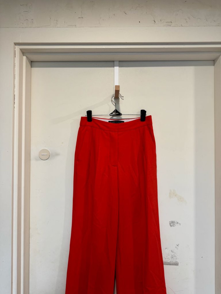 넘버프로젝트 레드 팬츠 이미지