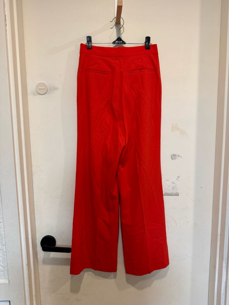 넘버프로젝트 레드 팬츠 이미지