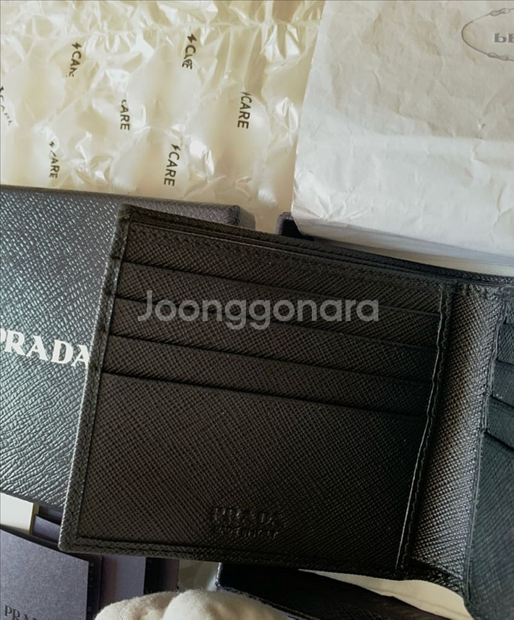 (새상품)프라다 사피아노 반지갑 블랙 풀구성--7