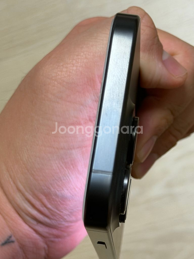 아이폰 15프로 256 블랙 팝니다.--6