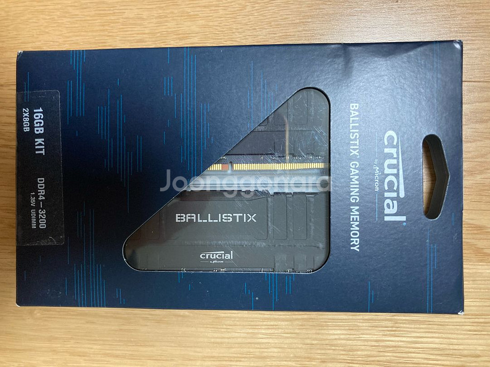 Ballistix DDR4 16GB (8GB x 2)--1