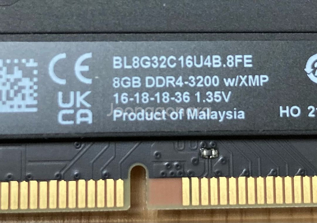 Ballistix DDR4 16GB (8GB x 2)--3