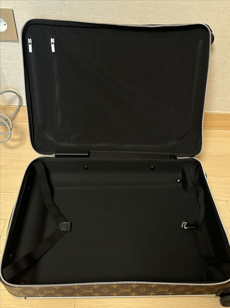 루이비통 호라이즌55 캐리어[1회 사용 보관중] 이미지