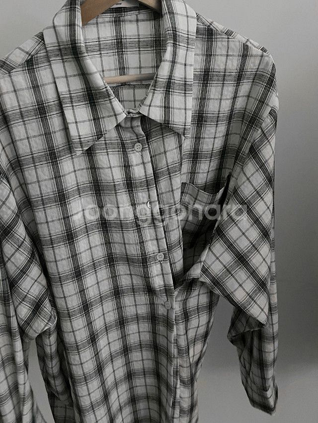 새상품 체크 랩 오버핏 셔츠--3