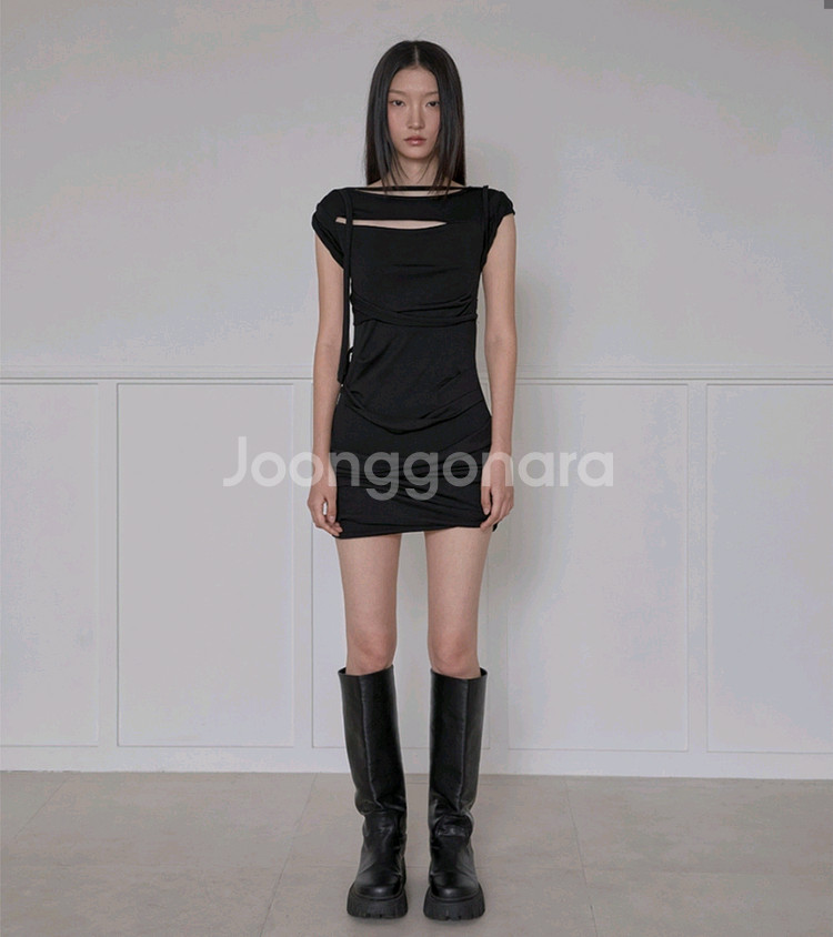 플레어업 원피스 블랙 Draped Strap dress--1