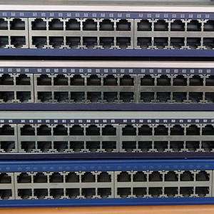 NETGEAR 매니지드 48포트 기가 스위치