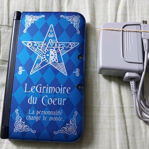 3ds xl 페르소나 Q 벨벳 에디션 팝니다