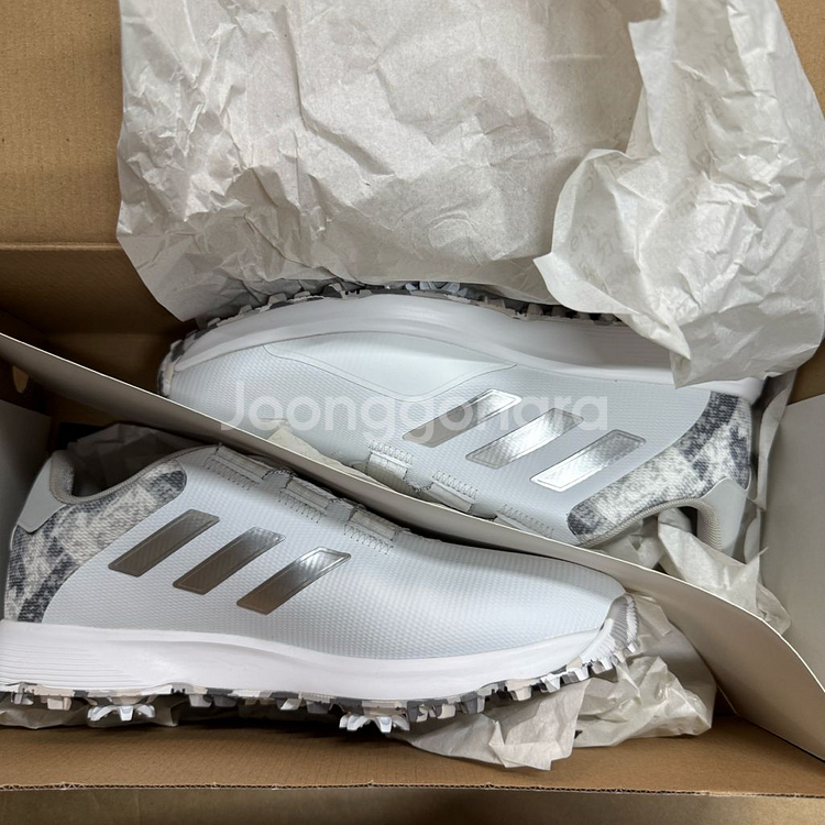 아디다스 s2G 보아 23 남자 255 사이즈 미사용--0