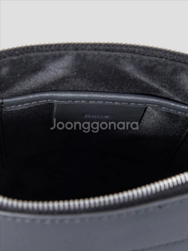 (새상품) 구호 KUHO 레더 미니 숄더백--7