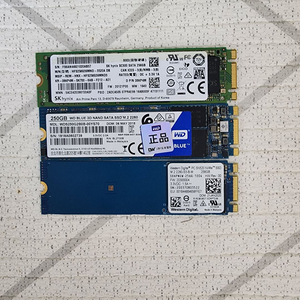 M.2 SATA SSD 256GB 3개 개당2만 팝니다