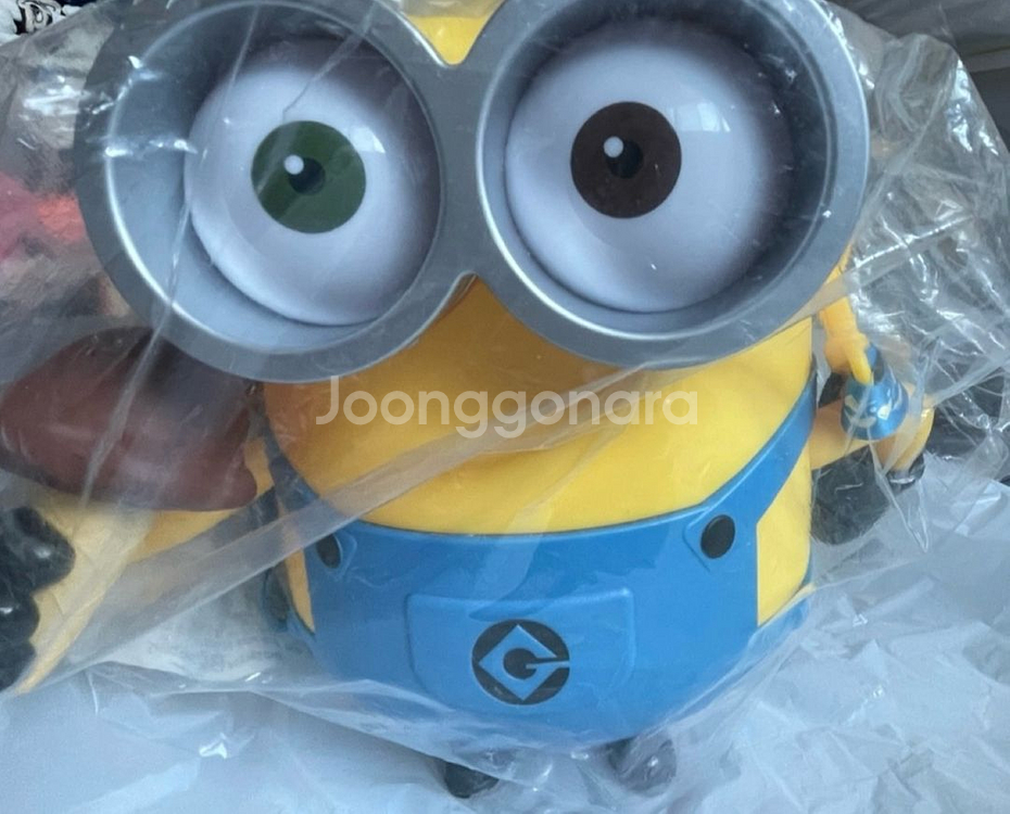 미니언즈 팝콘통+미니언즈 해피밀 일괄--1