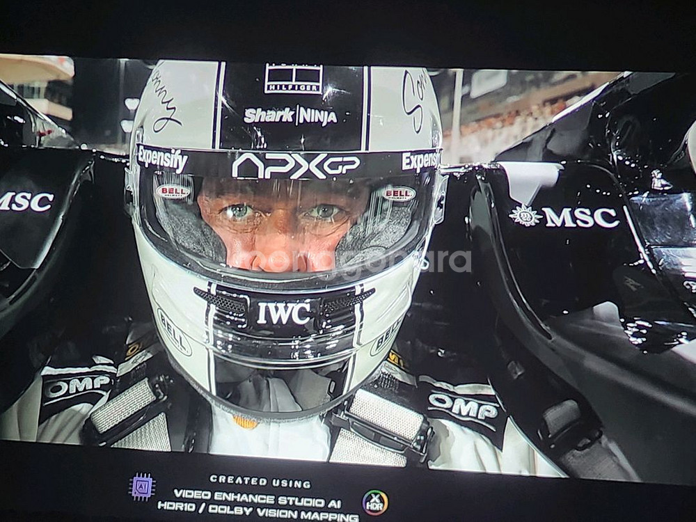 벤큐 W1700m 4K 프로젝터--7