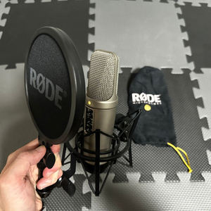 로데 Rode NT2-A 콘덴서 마이크 팝니다!!!