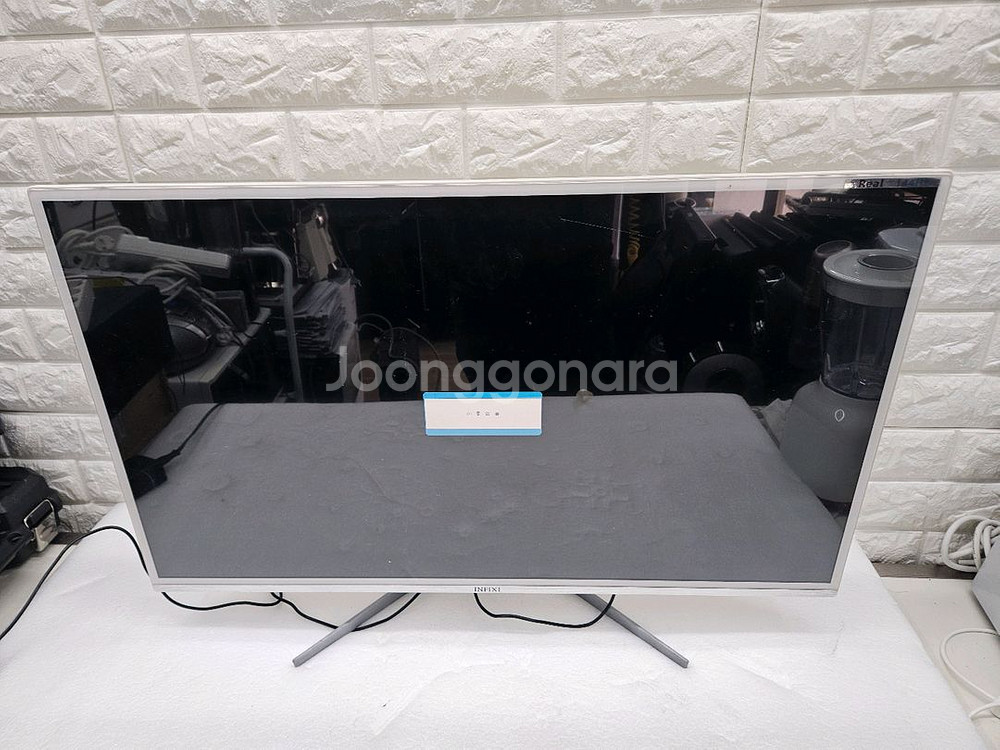 INFINI 32인치 게이밍 모니터 144HZ 입니다--0