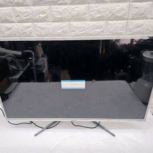 INFINI 32인치 게이밍 모니터 144HZ 입니다