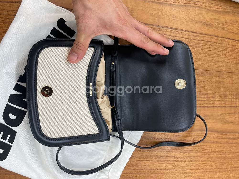 질샌더 크로스백--3