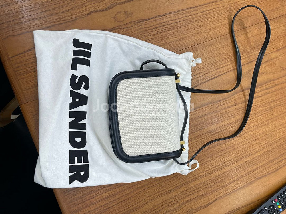 질샌더 크로스백--0