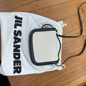 질샌더 크로스백