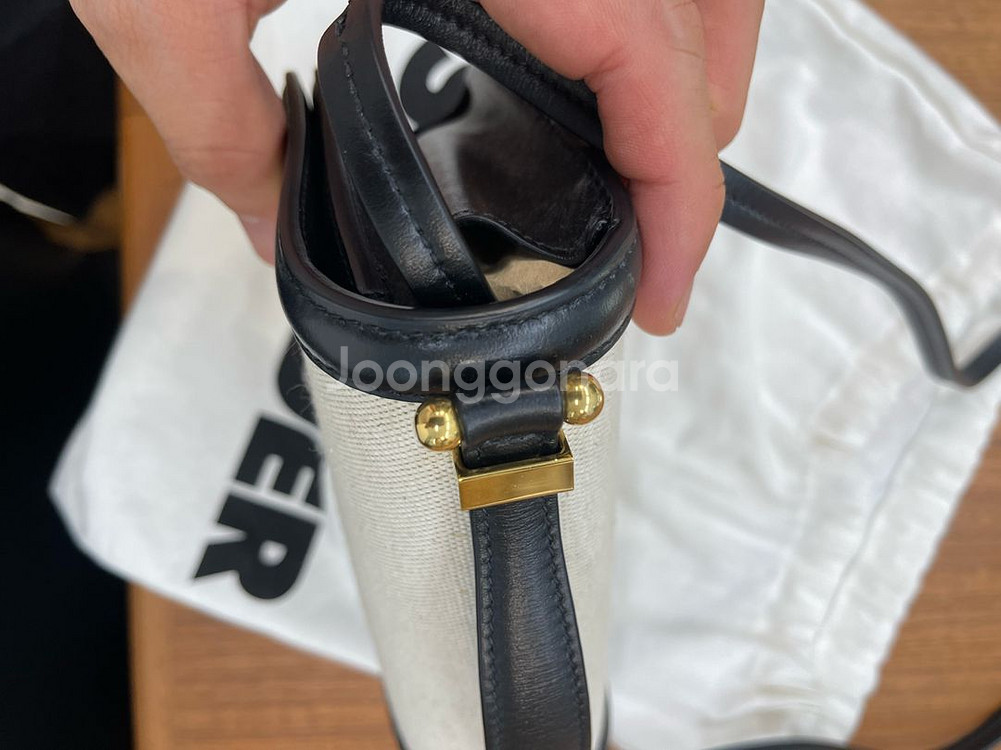 질샌더 크로스백--5