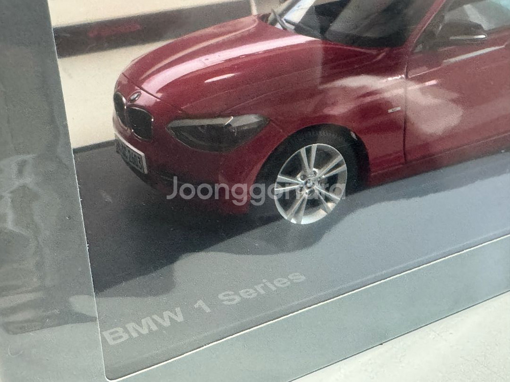 BMW 1시리즈 (F20) 다이캐스트 1:18--2