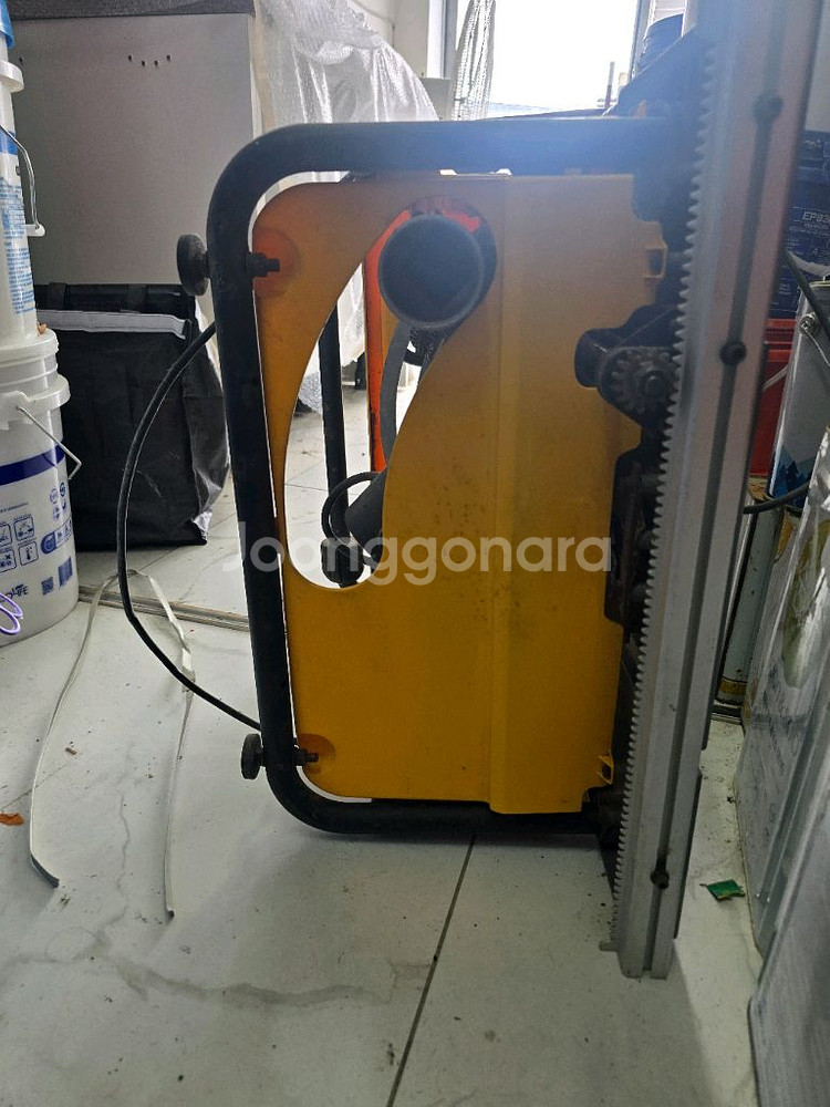디월트 테이블쏘 DW745 판매합니다--3