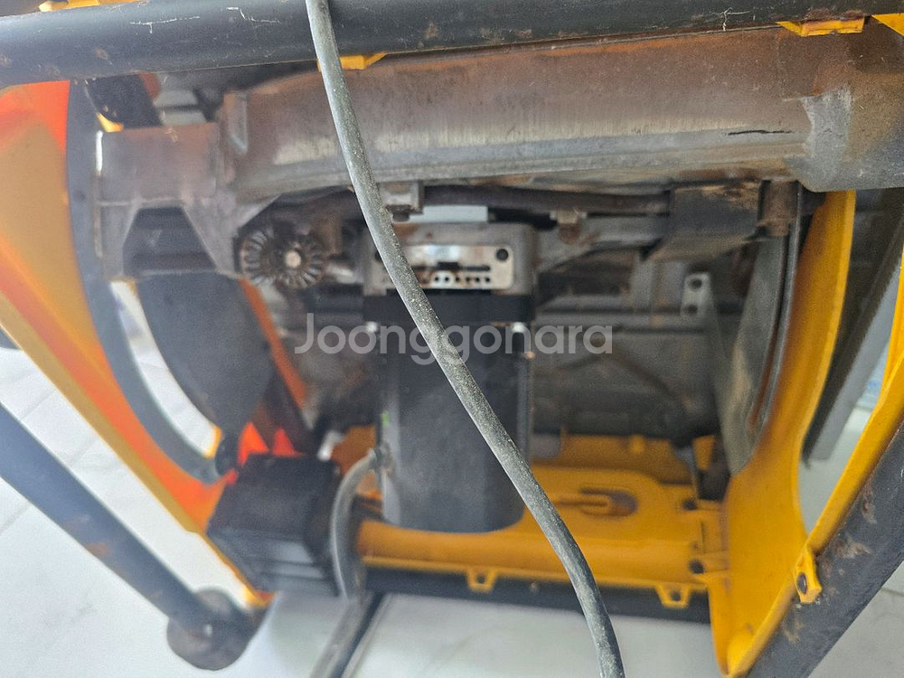 디월트 테이블쏘 DW745 판매합니다--4