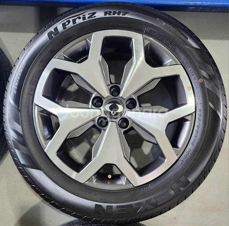 토레스 18인치 임판 휠타이어,2355518--2