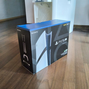 상태좋은 플스5 프로 (PS5 Pro cfi 7022)