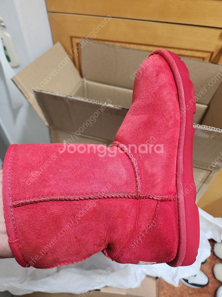 UGG 어그 부츠 판매합니다.--3