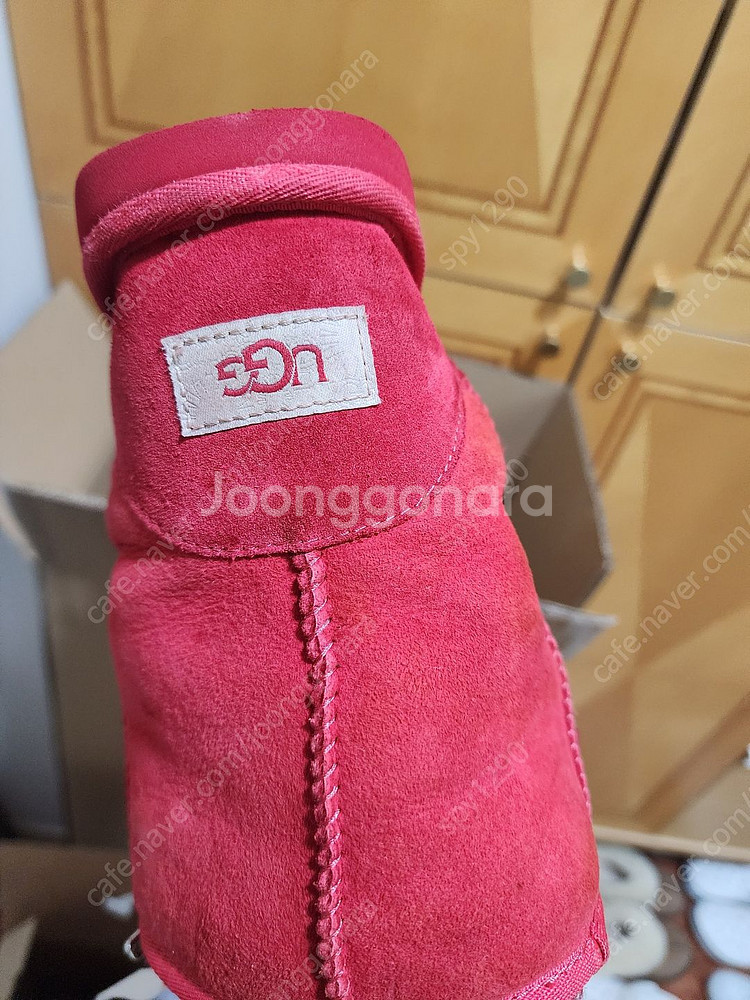 UGG 어그 부츠 판매합니다.--9