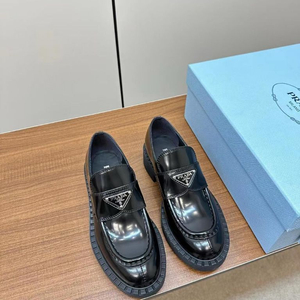 여자로퍼