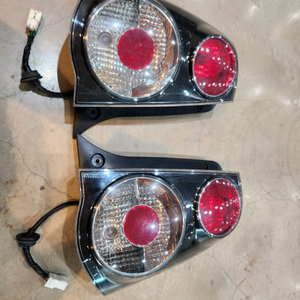 뉴모닝 스페셜 후미등 한세트