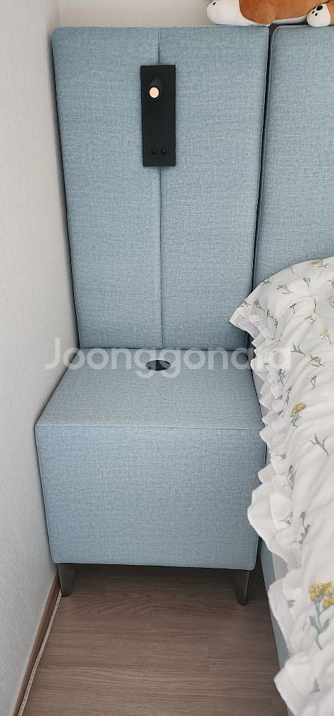 호텔형 침대 협탁세트 판매합니다--3