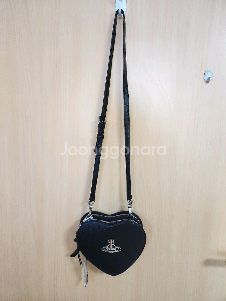 비비안웨스트우드 루이즈 하트 가방--1