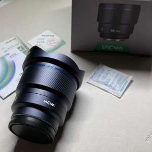 라오와 12mm Lite Zero-D AF 소니마운트