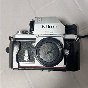 니콘 F 필름카메라