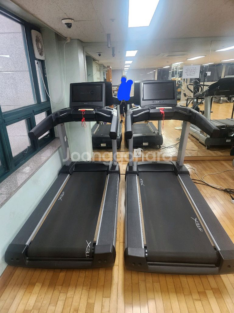 태하 스텍스S23X헬스장용 런닝머신 판매합니다--0