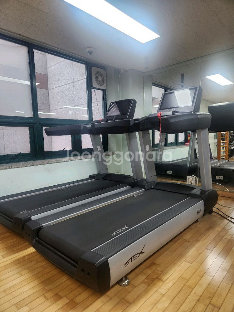 태하 스텍스S23X헬스장용 런닝머신 판매합니다--1