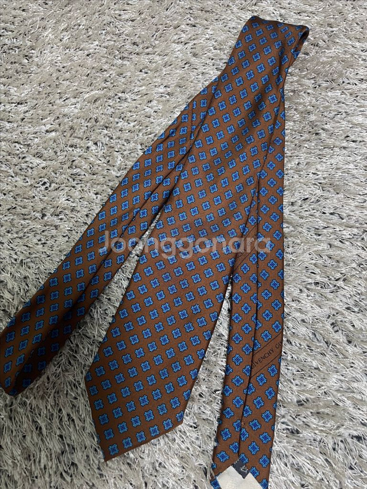 명품넥타이 개당 25,000원 팔아요!!--0