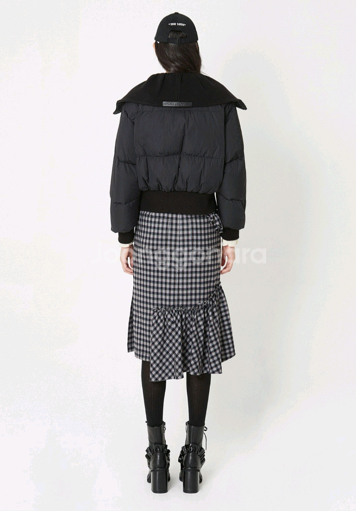 럭키슈에뜨 구스패딩--1