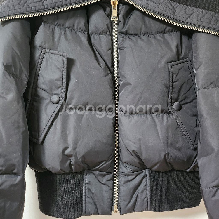 럭키슈에뜨 구스패딩--4