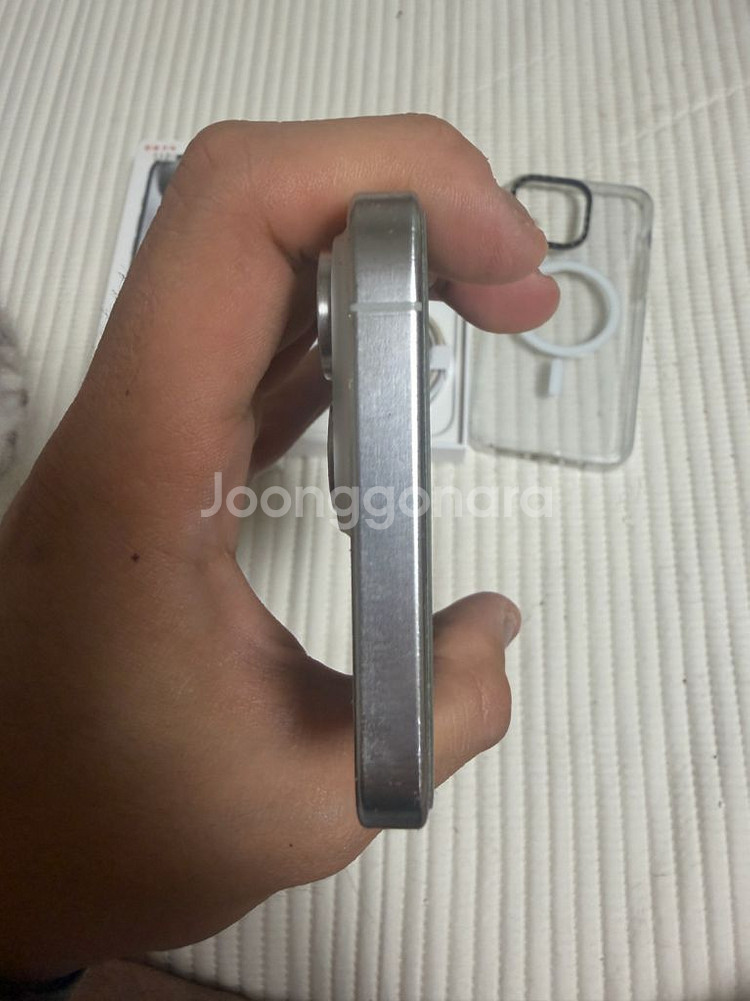 아이폰 15프로맥스 512 화이트 팝니다--3